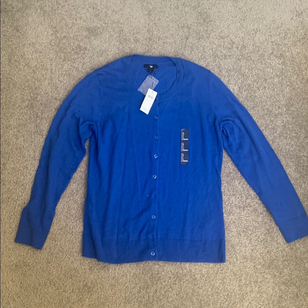 NWT. GAP Cardigan Sweater